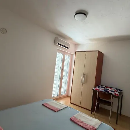 Turkovi Apartment